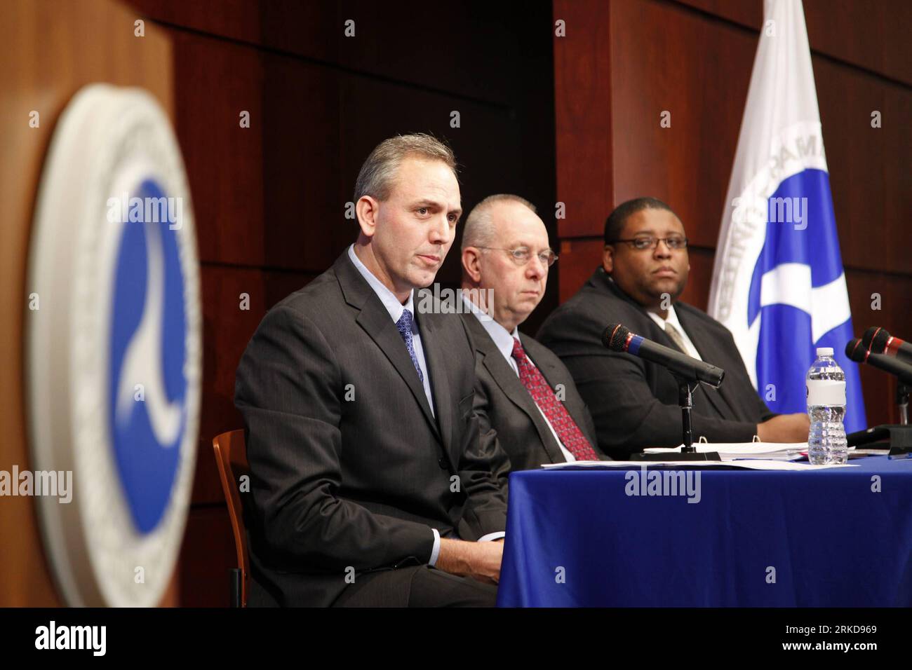 Bildnummer: 54889644  Datum: 08.02.2011  Copyright: imago/Xinhua (110208) -- WASHINGTON, Feb. 8, 2011 (Xinhua) -- (L to R) NASA Principal Engineer Michael Kirsch, National Highway Traffic Safety Administration (NHTSA) Deputy Administrator Ron Medford, and NHTSA Administrator David Strickland attend a press conference in Washington D.C., the United States, Feb. 8, 2011. NASA engineers found no electronic flaws in Toyota vehicles capable of producing the large throttle openings required to create dangerous high-speed unintended acceleration incidents, showed a ten-month study released on Tuesday Stock Photo