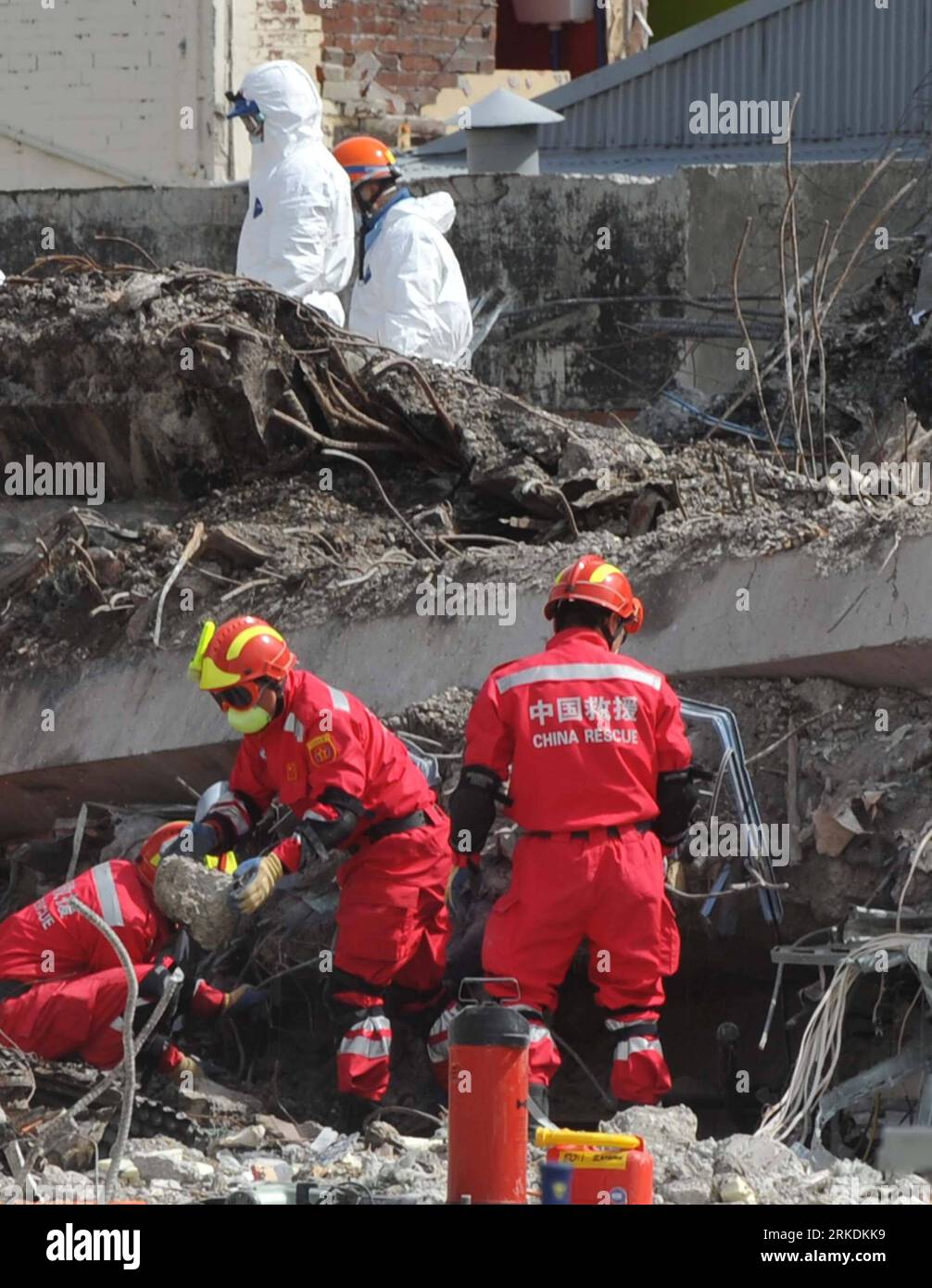 Christchurch earthquake 2011 ctv hi-res stock photography and images ...