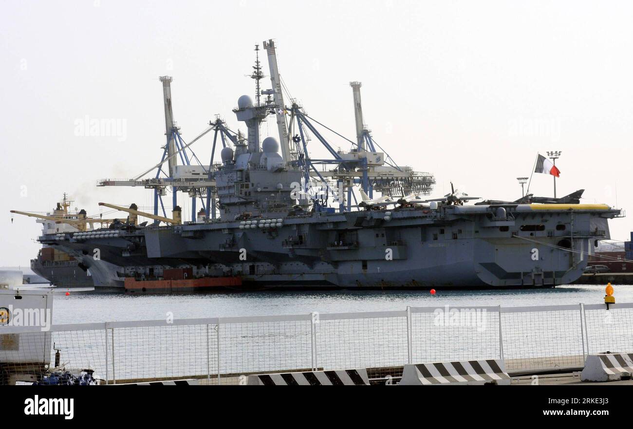 Bildnummer: 55046113  Datum: 14.03.2011  Copyright: imago/Xinhua (110320) -- NICOSIA, March 20, 2011 (Xinhua) -- File photo taken on March 14, 2010 shows French aircraft carrier Charles de Gaulle moors at the Limassol port of Cyprus. French aircraft carrier Charles de Gaulle will depart Toulon port at 13:00 (GMT 1200) to join the Western military operation in Libya, local media quoted military sources as saying on Sunday. (Xinhua/Wang Qiang) (jl) LIBYA-FRANCE-AIRCRAFT CARRIER-MILITARY ACTION PUBLICATIONxNOTxINxCHN Gesellschaft Politik Libyen Militär Marine Revolte kbdig xcb 2011 quer o0 Flugze Stock Photo