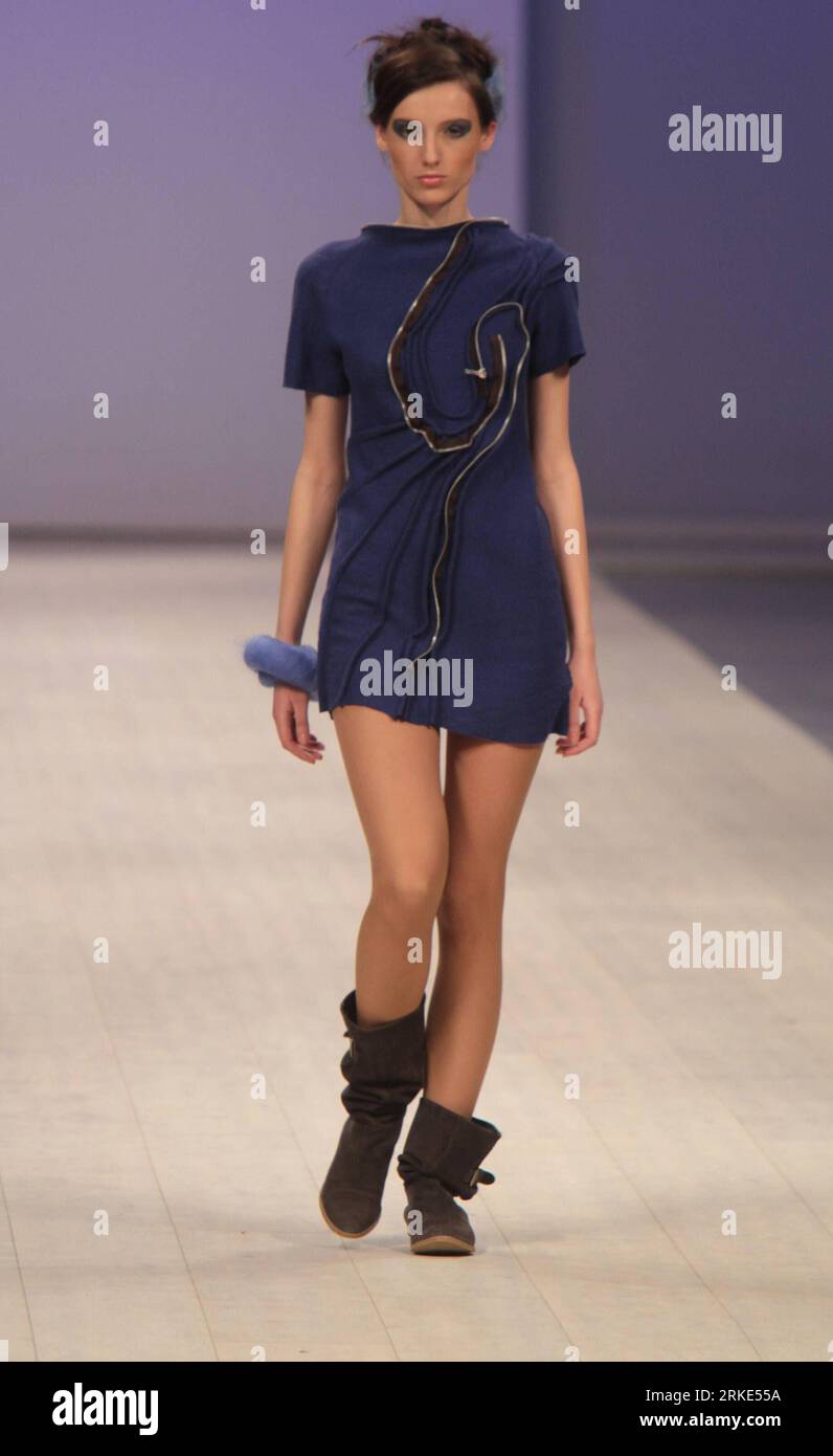 Ukrainalik modelning yalangoch fotosurati