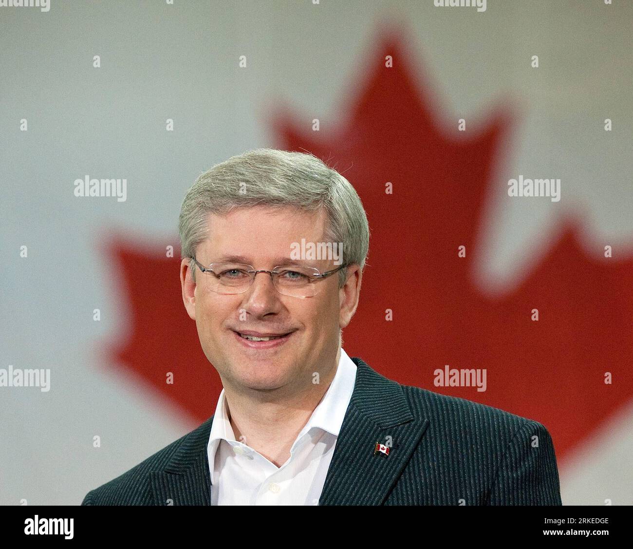 Bildnummer: 55241002  Datum: 06.04.2011  Copyright: imago/Xinhua (110406) -- TORONTO, April 6, 2011 (Xinhua) -- Canadian Prime Minister and Conservative Party leader Stephen Harper smiles to the media at a campaign stop in Markham, Ontario, Canada, April 6, 2011. All parties in Canada are competing for the 41st federal election after the dissolution of the 40th parliament on March 26, 2011. (Xinhua/TonyxKing) (zw) CANADA-ELECTION-CAMPAIGN-HARPER PUBLICATIONxNOTxINxCHN Politik People Wahlkampf Porträt kbdig xub 2011 quer premiumd     55241002 Date 06 04 2011 Copyright Imago XINHUA  Toronto Apri Stock Photo