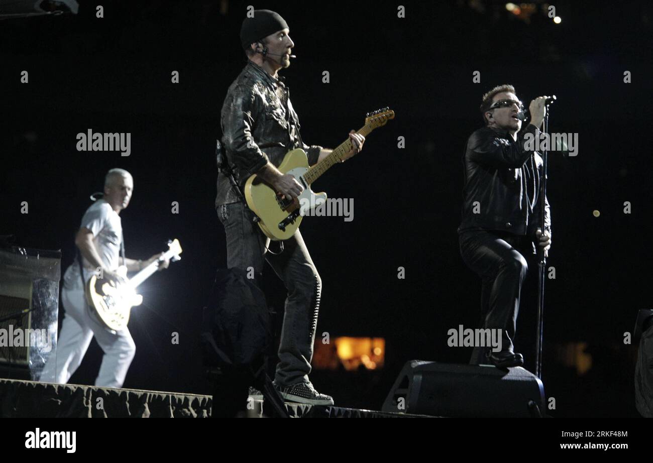 Bildnummer: 55340712  Datum: 12.05.2011  Copyright: imago/Xinhua (110512) -- MEXICO CITY, May 12, 2011 (Xinhua) -- Irish Rock band U2 perform during their 360Tour concert held at the Azteca Stadium in Mexico City, Mexico, May 11, 2011. (Xinhua/Adhir Ramirez) (yc) CORRECTION-MEXICO-MEXICO CITY-CONCERT-U2 PUBLICATIONxNOTxINxCHN Kultur People Musik Aktion xo0x vdig xkg 2011 quer     Bildnummer 55340712 Date 12 05 2011 Copyright Imago XINHUA  Mexico City May 12 2011 XINHUA Irish Rock Tie U2 perform during their  Concert Hero AT The Azteca Stage in Mexico City Mexico May 11 2011 XINHUA Adhir Ramire Stock Photo