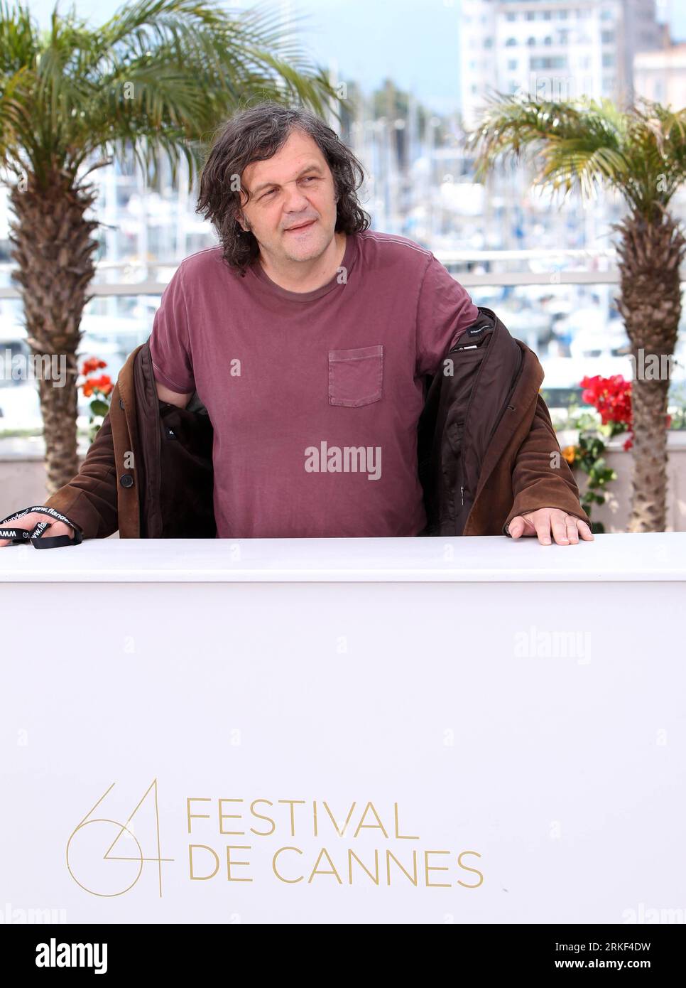 Bildnummer: 55341631  Datum: 12.05.2011  Copyright: imago/Xinhua (110512)-- CANNES, May 12, 2011 (Xinhua) -- Serbian director and President of the jury Emir Kusturica poses during the photocall of the Un Certain Regard jury of the 64th Cannes Film Festival in Cannes, France, on May 12, 2011. (Xinhua/Gao Jing)(zf) FRANCE-CANNES-FILM FESTIVAL-UN CERTAIN REGARD-JURY-PHOTOCALL PUBLICATIONxNOTxINxCHN Kultur Entertainment People Film 64. Internationale Filmfestspiele Cannes Photocall kbdig xkg 2011 hoch premiumd     Bildnummer 55341631 Date 12 05 2011 Copyright Imago XINHUA  Cannes May 12 2011 XINHU Stock Photo