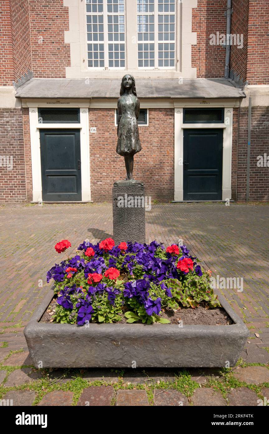 Anne Frank statue (made in 1977 by the dutch sculptor Mari Andriessen, 1897-1979), Amsterdam, Netherlands Stock Photo