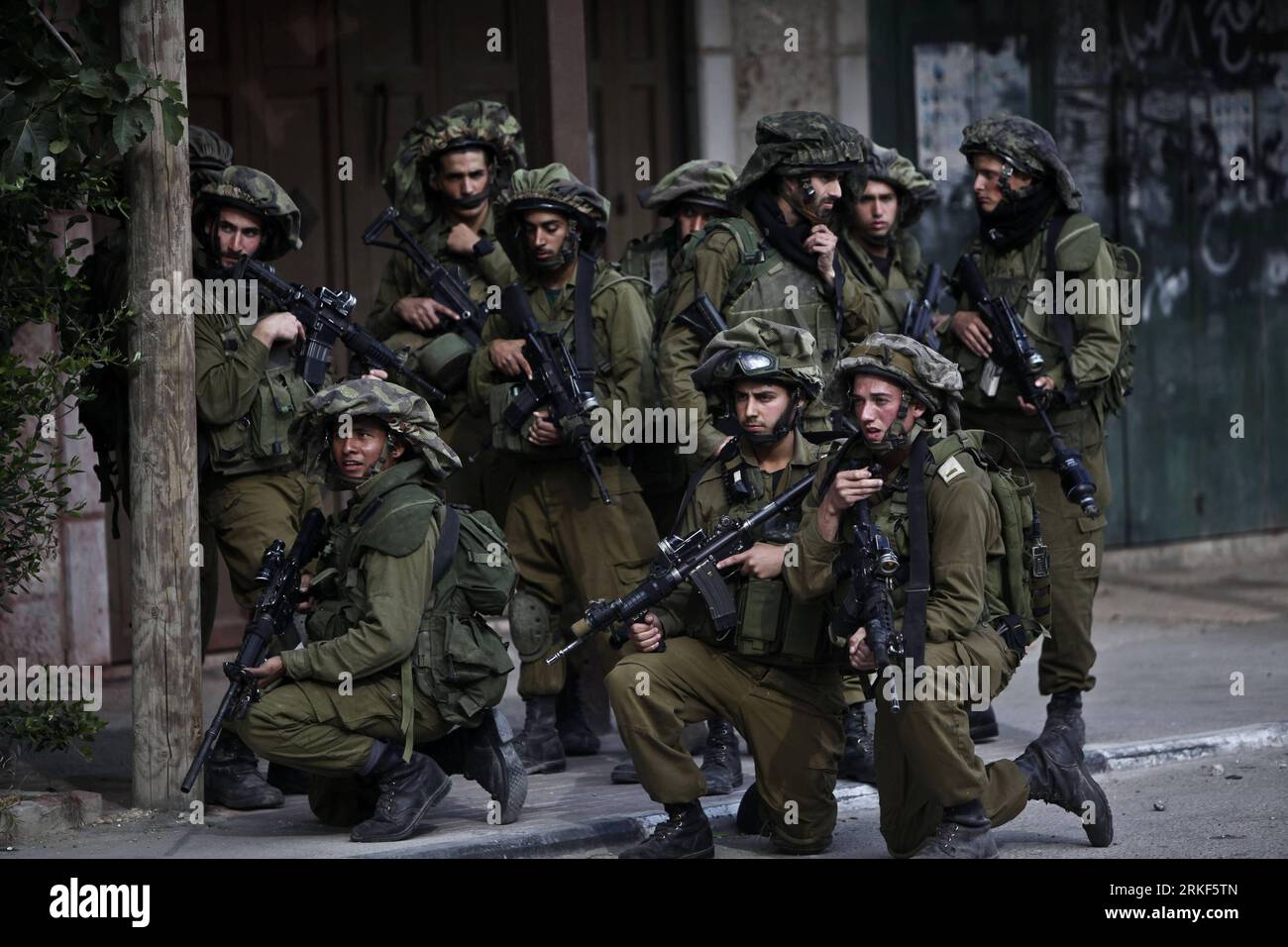 Checkpoint position hi-res stock photography and images - Alamy