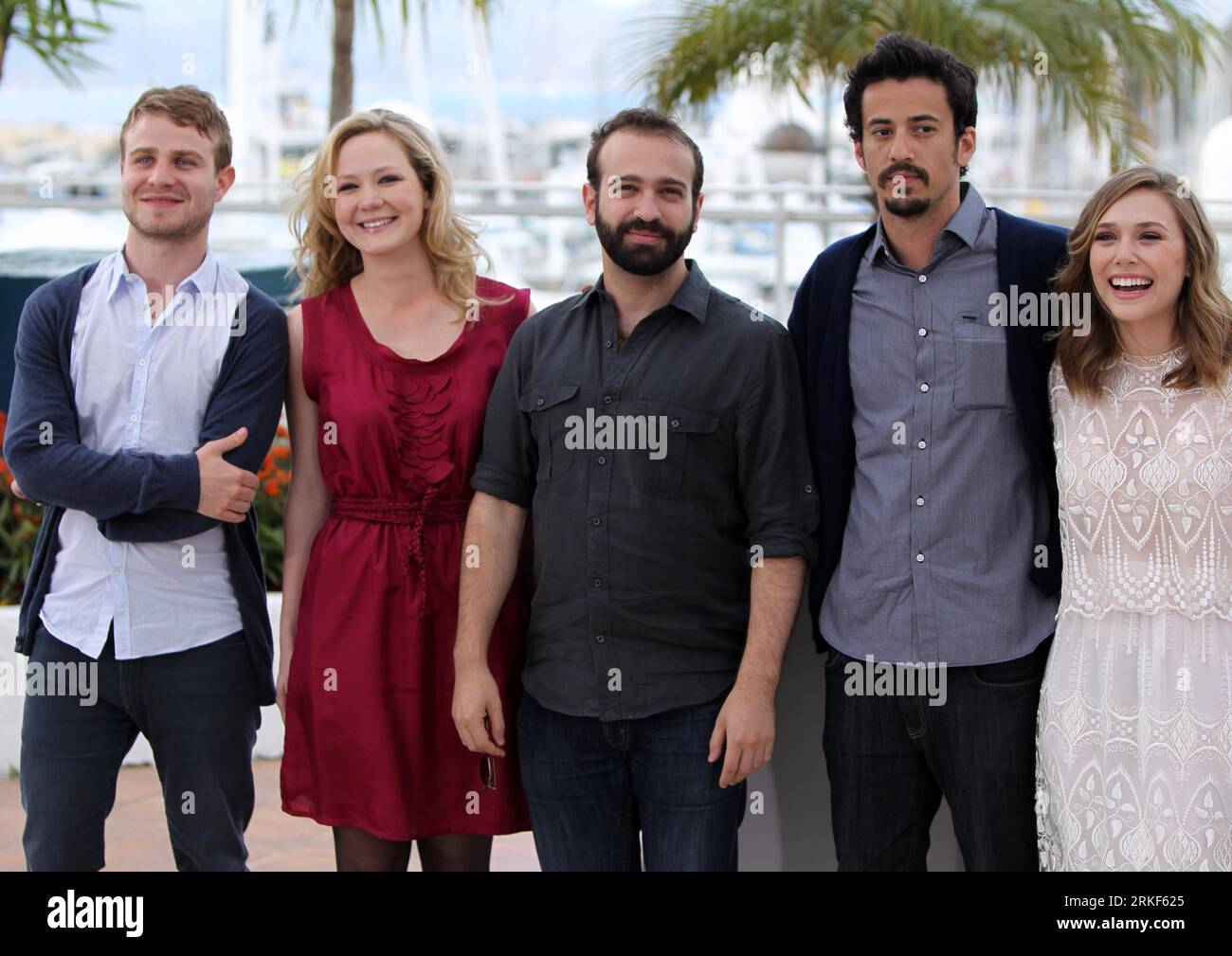 Bildnummer: 55349493  Datum: 15.05.2011  Copyright: imago/Xinhua CANNES, May 15, 2011 (Xinhua) -- (From L to R) U.S. director Sean Durkin, actresses Louisa Krause, Portuguese producer Antonio Campos, U.S. producer Josh Mond and U.S actress Elisabeth Olsen pose during the photocall of Martha Marcy May Marlene at the 64th Cannes Film Festival in Cannes, France, on May 15, 2011. (Xinhua/Gao Jing) (msq) FRANCE-CANNES-FILM-FESTIVAL-MARTHA MARCY MAY MARLENE PUBLICATIONxNOTxINxCHN Kultur Entertainment People Film 64. Internationale Filmfestspiele Cannes Photocall kbdig xsk 2011 quer    Bildnummer 553 Stock Photo