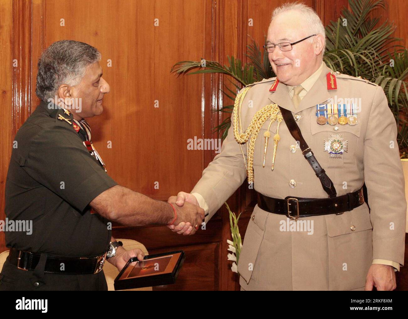 Army chief staff general peter hi-res stock photography and images - Alamy