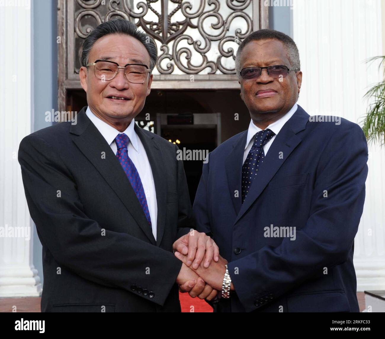 Max sisulu hi-res stock photography and images - Alamy