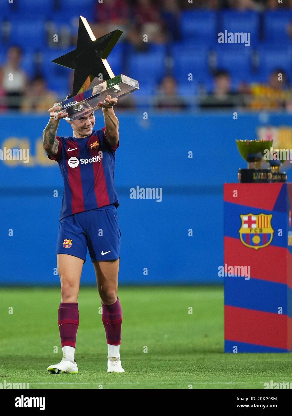 Barcelona, Spain. 24th Aug, 2023. Mapi Leon of FC Barcelona with the ...