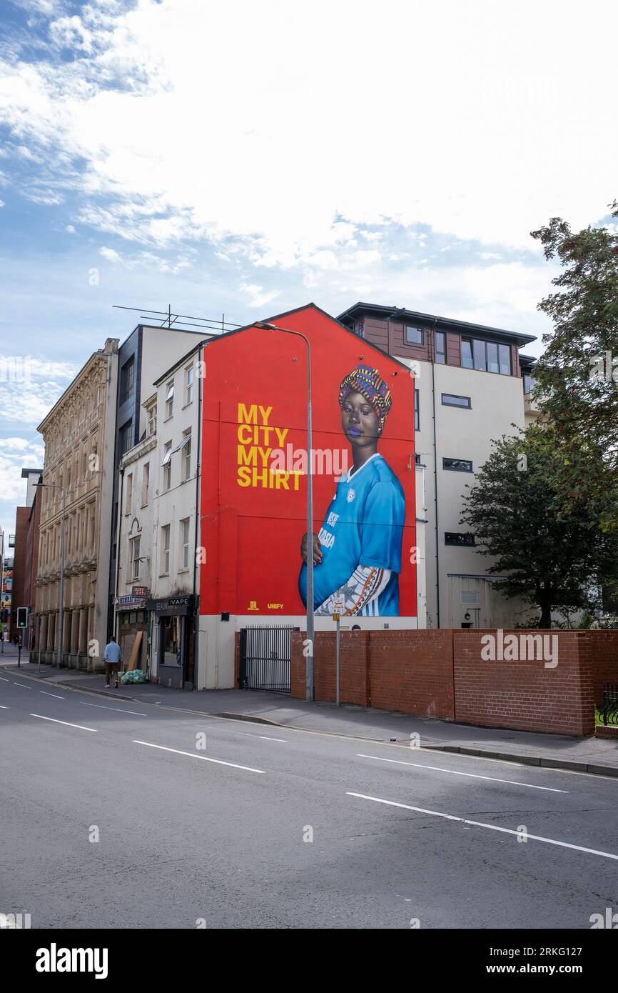 Cardiff Street Art / Cardiff Graffiti Art Stock Photo Alamy
