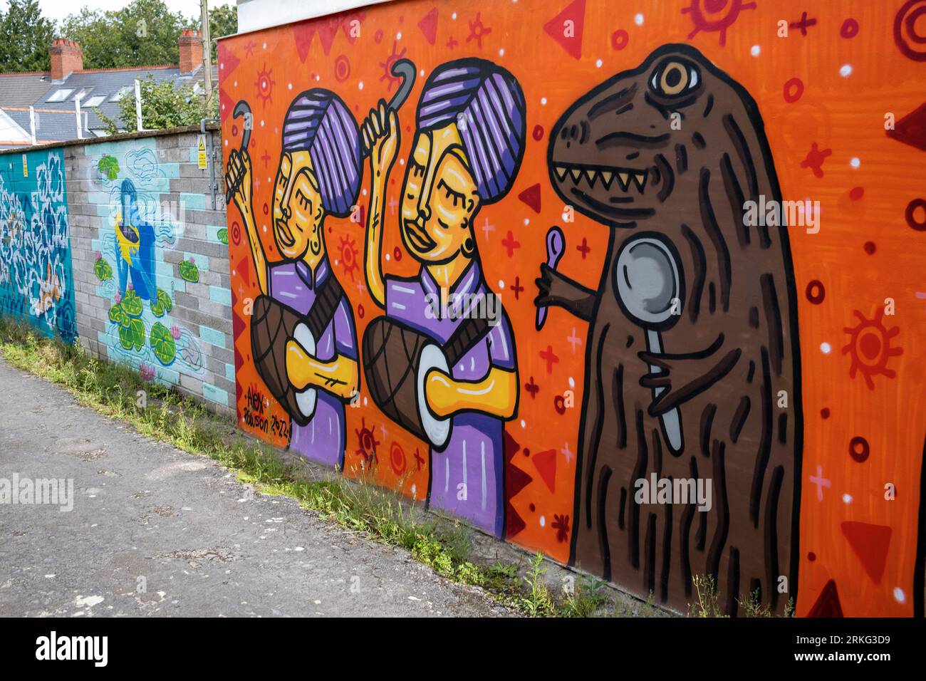 Cardiff Street Art / Cardiff Graffiti Art Stock Photo Alamy