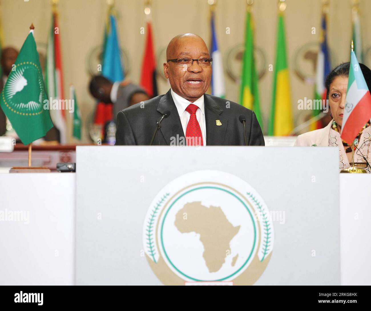 Bildnummer: 55565322  Datum: 01.07.2011  Copyright: imago/Xinhua (110702) -- MALABO, July 2, 2011 (Xinhua) -- South African President Jacob Zuma addresses a news conference in Malabo, capital of Ecuatorial Guinea, on July 1, 2011. The Libyan government and the rebels in the eastern part of the North African country will soon hold transitional negotiations in the Ethiopian capital Addis Ababa, Jacob Zuma said here at the end of the 17th AU Summit. (Xinhua/Ding Haitao) (yt) EQUATORIAL GUINEA-MALABO-AU SUMMIT-LIBYA PUBLICATIONxNOTxINxCHN People Politik xda x0x premiumd 2011 quer     Bildnummer 55 Stock Photo