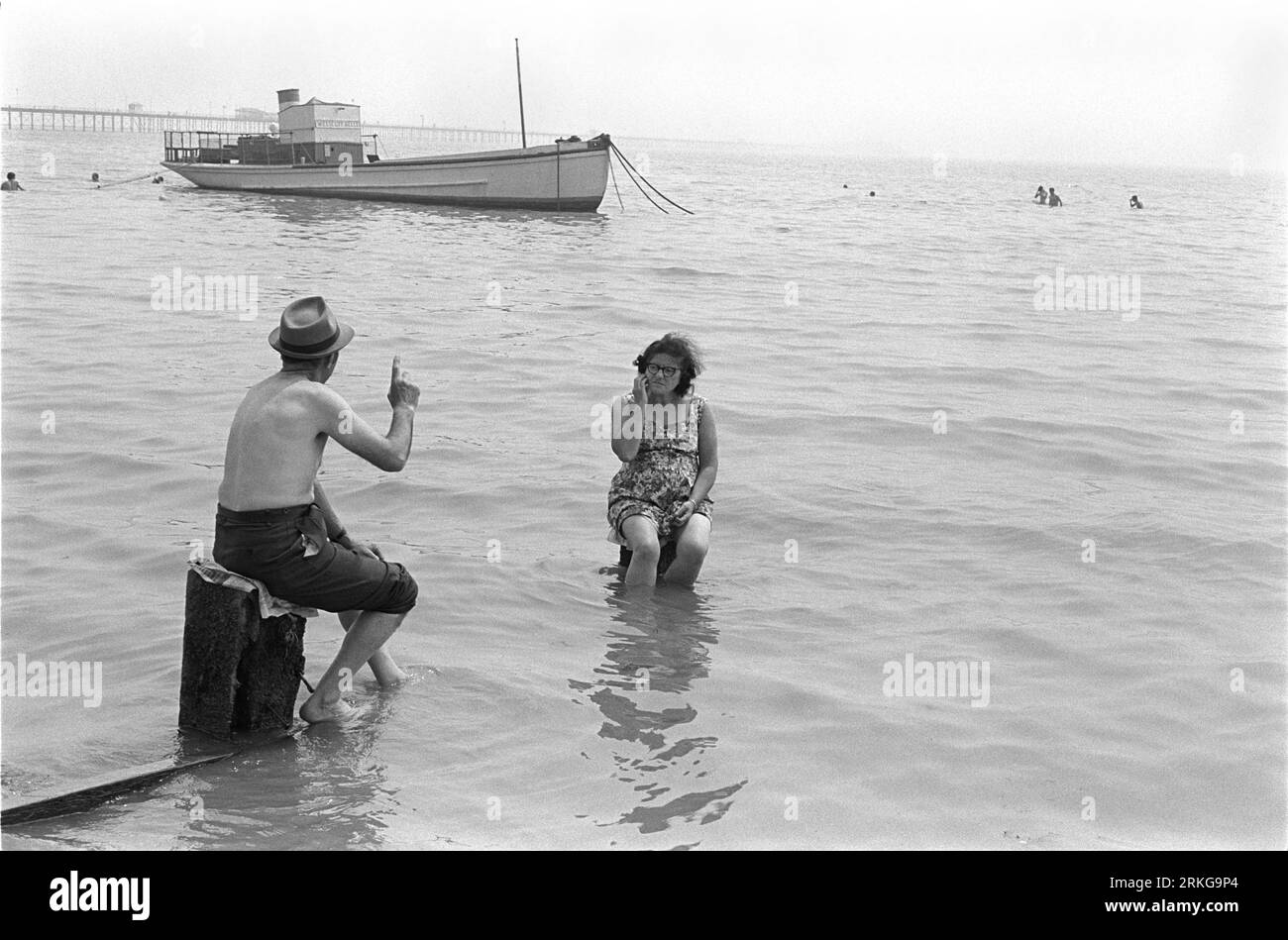 Older Couple Beach Black And White Stock Photos Images Alamy older-couple-beach-black-and-white-stock-photos-images-alamy