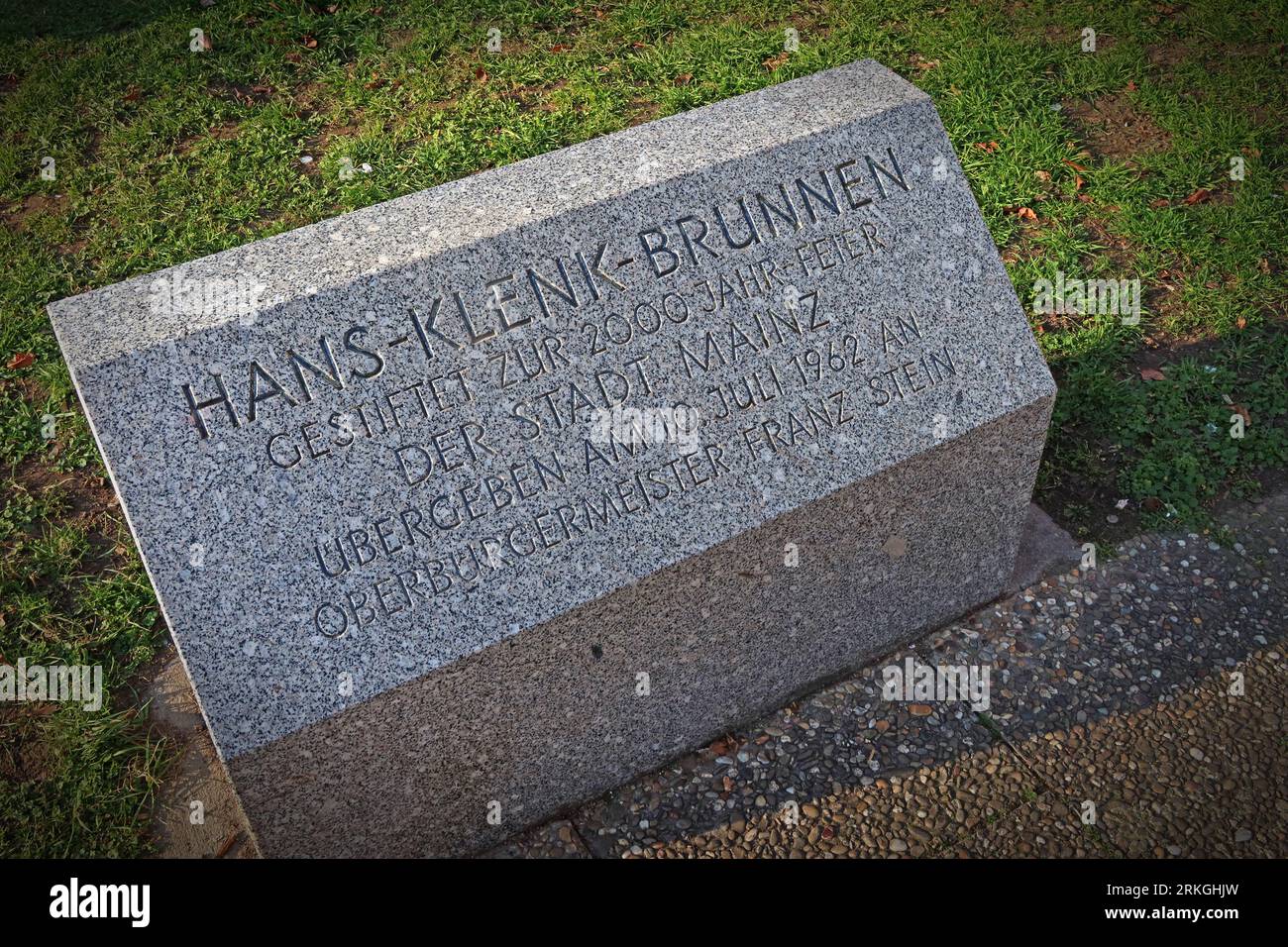 Hans-Klenk-Brunnen Mainz memorial, Mainz city centre, Rhineland-Palatinate, Germany Stock Photo