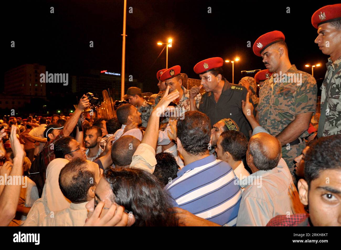 Young Protestors Egypt Hi res Stock Photography And Images Alamy young-protestors-egypt-hi-res-stock-photography-and-images-alamy