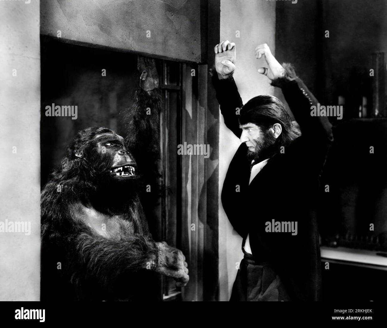 BELA LUGOSI in THE APE MAN (1943), directed by WILLIAM BEAUDINE. Credit