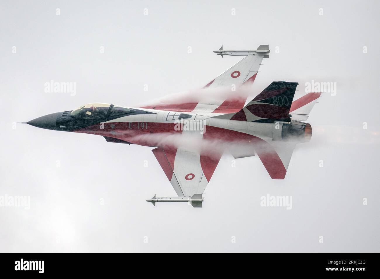 danish-f-16-dannebrog-livery-at-the-royal-international-air-tattoo