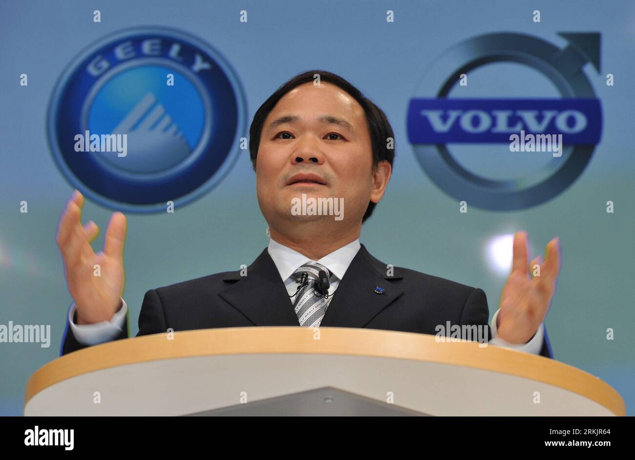 (111008) -- BEIJING, Oct. 8, 2011 (Xinhua) -- Geely President Li Shufu addresses a press conference after the signing of a deal with Ford Motor Co. on Geely s purchase of Sweden s Volvo Cars in Goteborg of Sweden, on March 28, 2010. The Volvo Car Corp. was acquired by China s Geely Group in 2010, marking the first time a Chinese car maker acquired an international brand car company. At present, Asia is playing a significant role in the word which no one can ignore. The emerging economies like China and India, have been the most active growth pole of global economy. Financial Times has said, th Stock Photo