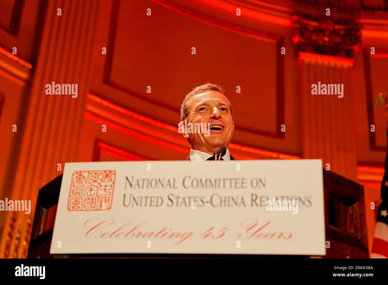 Bildnummer: 56193146  Datum: 18.10.2011  Copyright: imago/Xinhua (111018) -- NEW YORK, Oct. 18, 2011 (Xinhua) -- Robert A. Iger, president and CEO of The Walt Disney Co. addresses the 45th Anniversary Gala Dinner of the National Committee on U.S.-China Relations in New York, the United States, Oct. 18, 2011. Established in 1966, the National Committee on U.S.-China Relations is a non-partisan organization that seeks to promote better understanding between China and the United States. (Xinhua/Fan Xia) (jl) U.S.-CHINA-NATIONAL COMMITTE ON U.S.-CHINA RELATIONS-CEREMONY PUBLICATIONxNOTxINxCHN Peop Stock Photo
