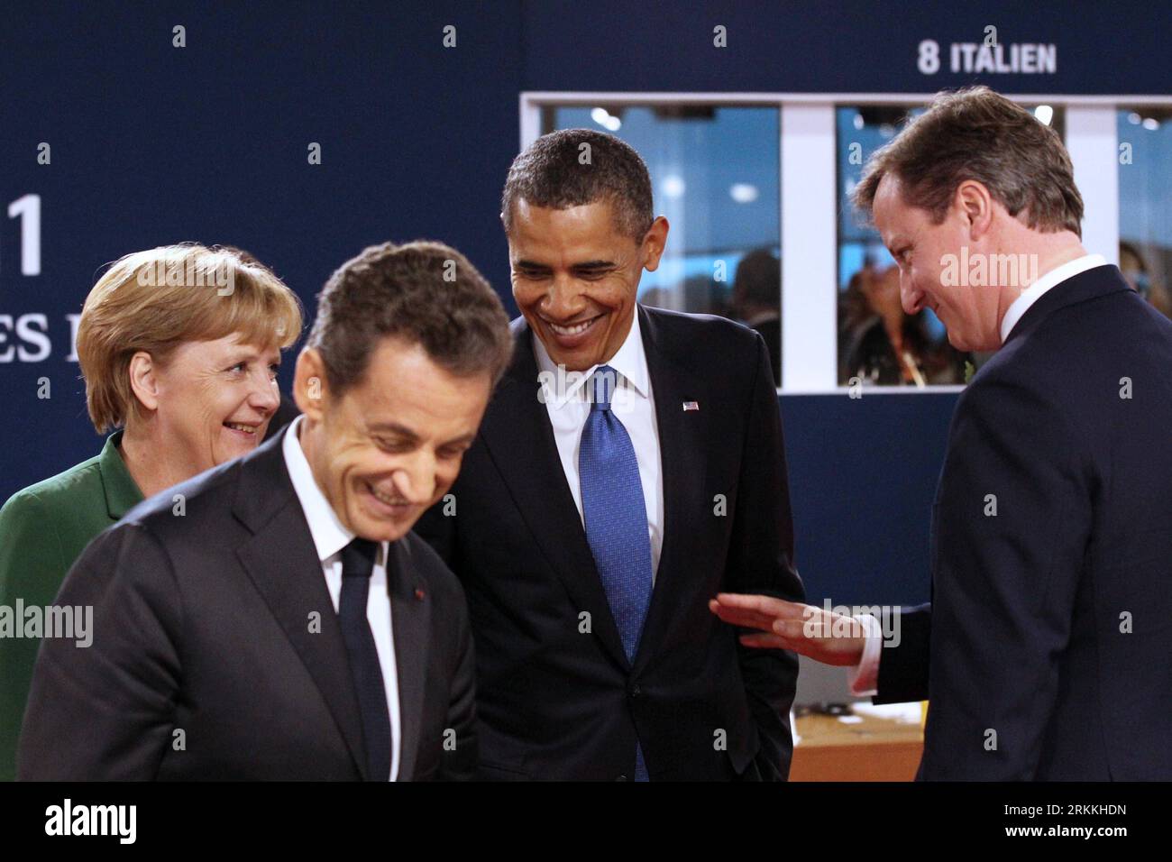 Bildnummer: 56244379  Datum: 03.11.2011  Copyright: imago/Xinhua (111103) -- CANNES, Nov. 3, 2011 (Xinhua) -- French President Nicolas Sarkozy (2nd L), German Chancellor Angela Merkel (1st L), U.S. President Barack Obama (2nd R) and British Prime Minister David Cameron attend the welcoming ceremony of the Group of Twenty (G-20) summit in Cannes, France, Nov. 3, 2011. (Xinhua/Lan Hongguang) (zgp) FRANCE-CANNES-G20 SUMMIT-WELCOMING CEREMONY PUBLICATIONxNOTxINxCHN People Politik G20 G 20 Cannes Gipfel Weltwirtschaftsgipfel xjh x0x premiumd 2011 quer      56244379 Date 03 11 2011 Copyright Imago X Stock Photo