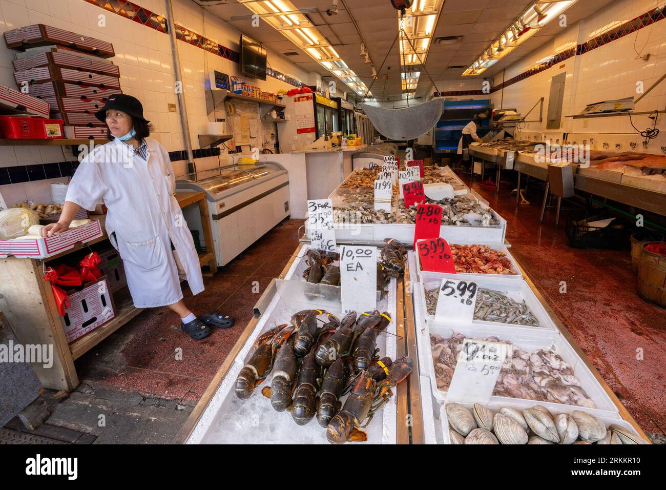 New York, USA July 20th, 2023 A fresh seafood shop in Chinatown