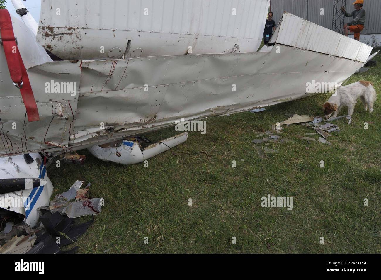 Police plane hi-res stock photography and images - Page 37 - Alamy