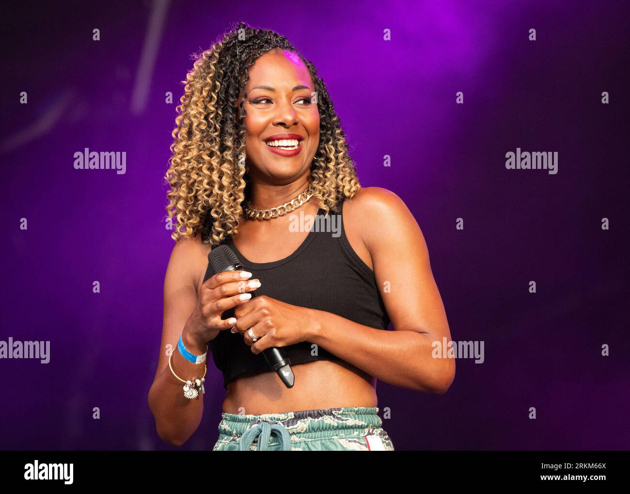 Yalangoch tovstoollarning fotosuratlari