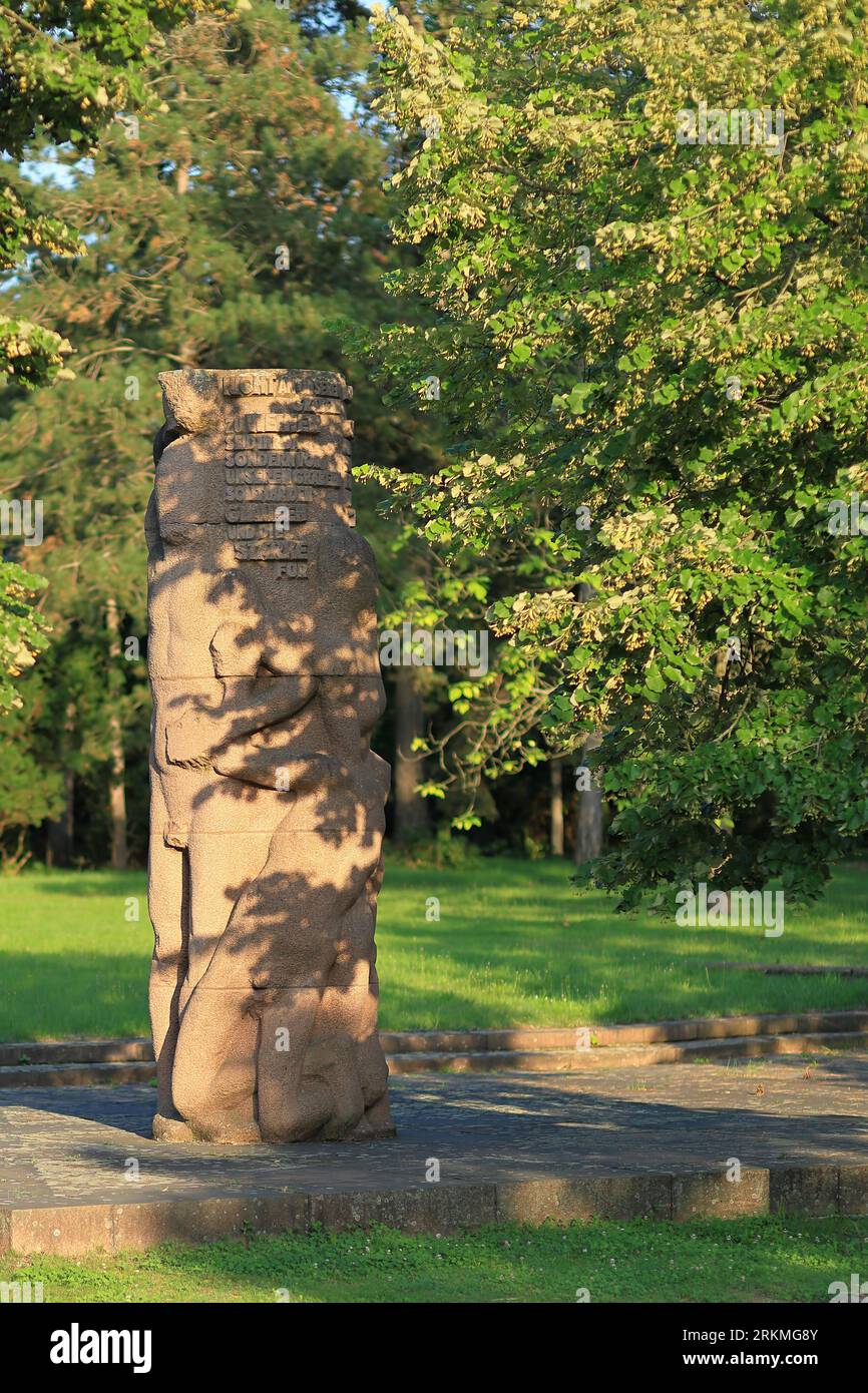 statue on the south cemetery in Leipzig Stock Photo - Alamy