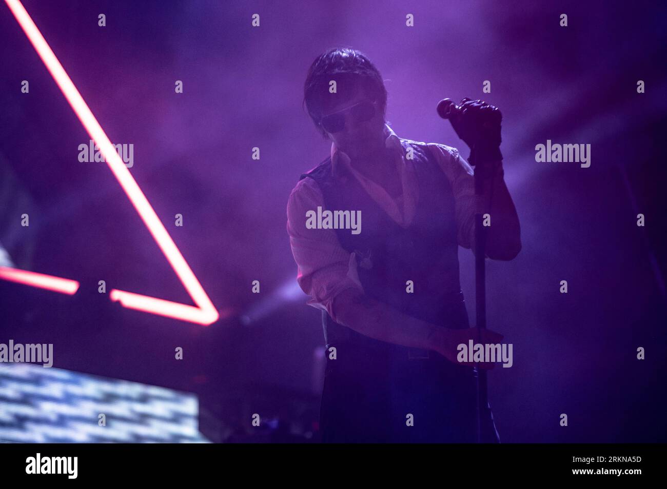 Thestrokesband Hi res Stock Photography And Images Alamy thestrokesband-hi-res-stock-photography-and-images-alamy
