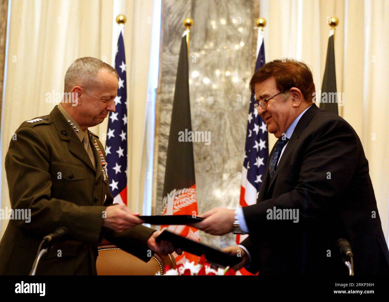 General john r allen hi-res stock photography and images - Alamy