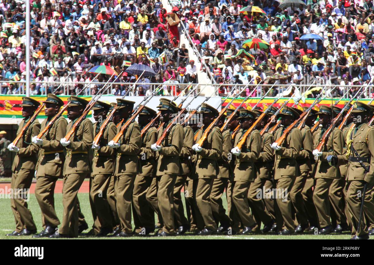 Bildnummer: 57910947  Datum: 18.04.2012  Copyright: imago/Xinhua (120418) -- HARARE, April 18, 2012 (Xinhua) -- Zimbabwean policemen participate in a military review marking the 32nd anniversary of Zimbabwe s independence at the National Sports Stadium in Harare, capital of Zimbabwe, on April 18, 2012. The main celebrations of Zimbabwe s 32 years of independence took place at the National Sports Stadium in Harare Wednesday, with the theme being indigenization and empowerment for social and economic transformation . (Xinhua/Li Ping) (zjl) ZIMBABWE-HARARE-32ND ANNIVERSARY-INDEPENDENCE PUBLICATIO Stock Photo