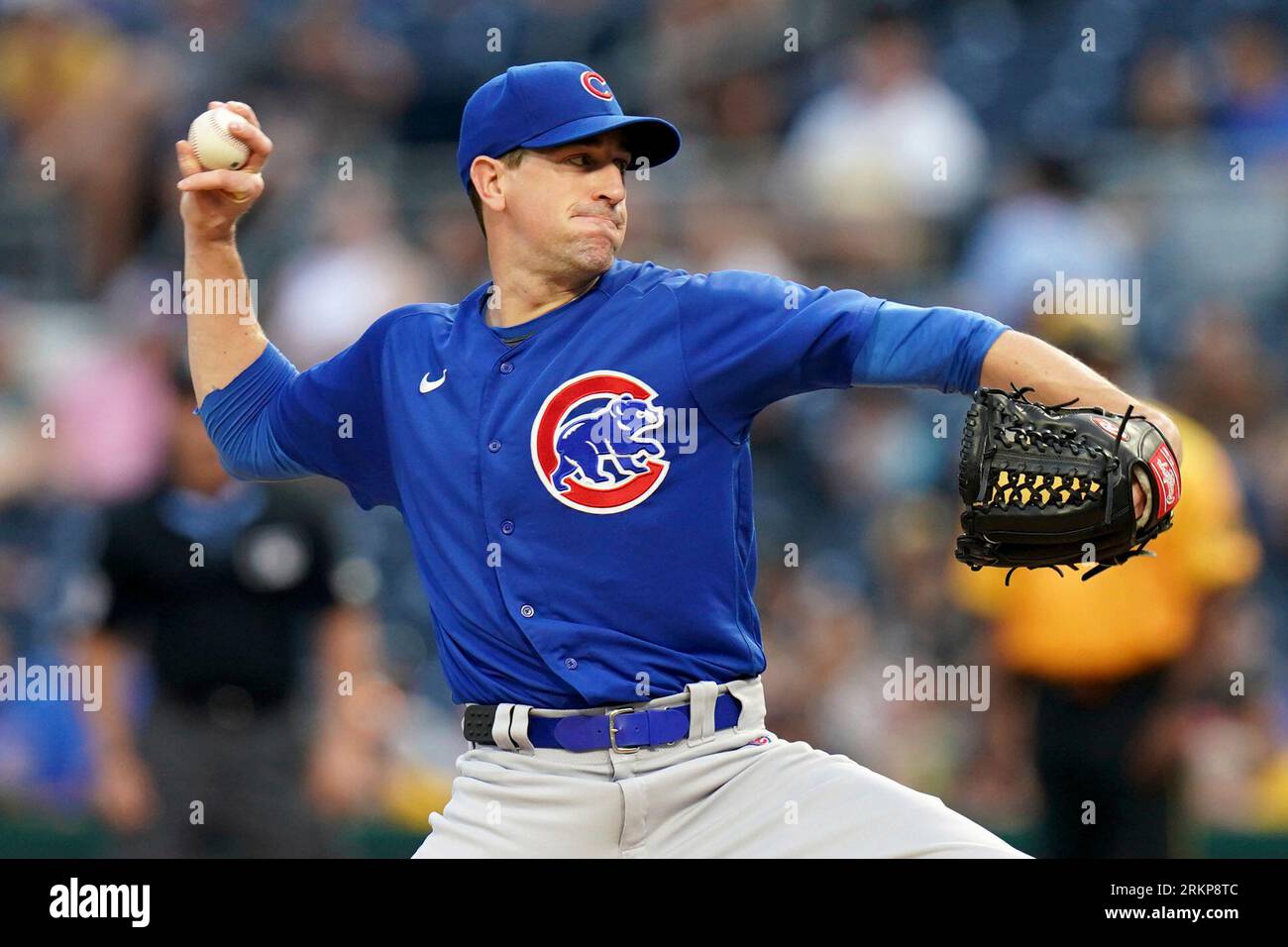 Chicago Cubs starting pitcher Kyle Hendricks delivers against the