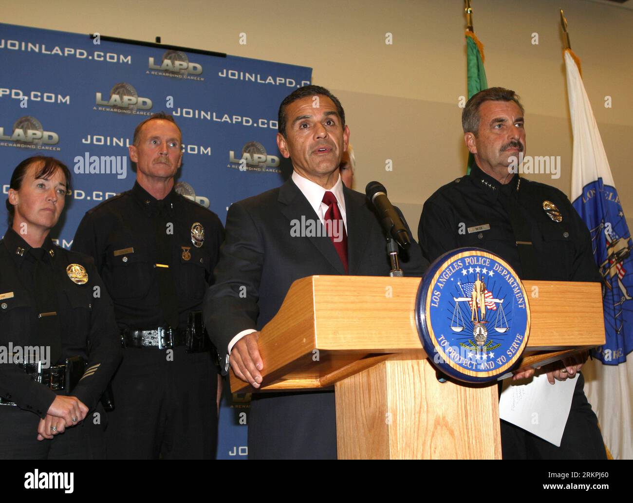 Guillermo Rios Lapd The los angeles police department r hi-res stock photography and images ...