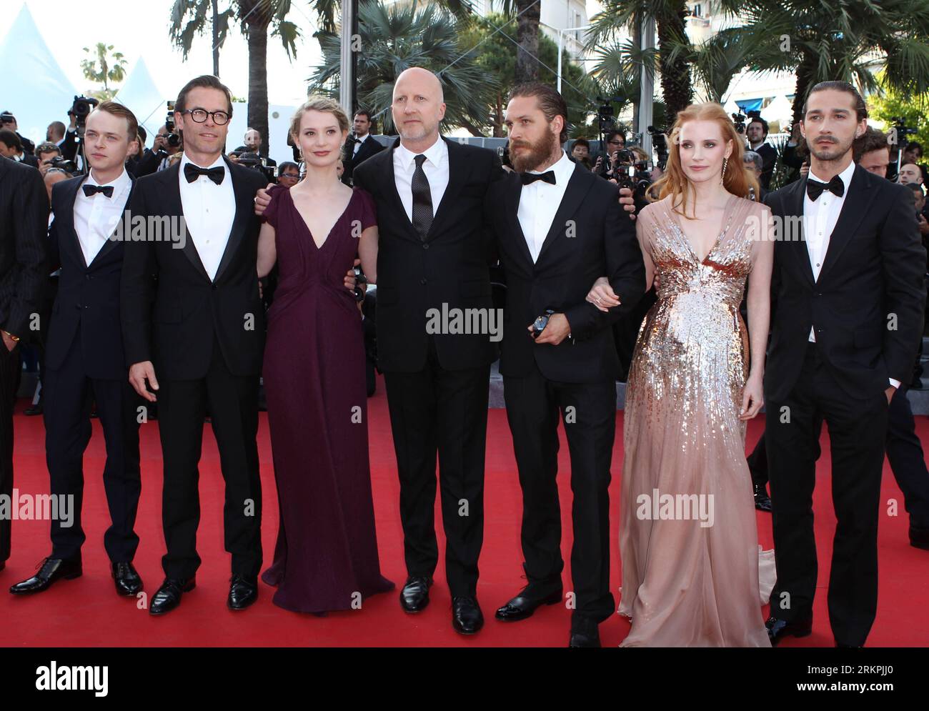 Bildnummer: 58006913  Datum: 19.05.2012  Copyright: imago/Xinhua (120519) -- CANNES, May 19, 2012 (Xinhua) -- Cast members (R-L) U.S. actor Shia LaBeouf, U.S. actress Jessica Chastain, British actor Tom Hardy, Australian director John Hillcoat, U.S. actor Jason Clarke, English-born Australian actor Guy Pearce and U.S. actor Dane Dehaan attend the premiere for the American film Lawless at the 65th Cannes Film Festival, southern France, May 19, 2012. (Xinhua/Gao Jing) FRANCE-CANNES-FILM FESTIVAL-LAWLESS-PREMIERE PUBLICATIONxNOTxINxCHN Kultur Entertainment People Film 65. Internationale Filmfests Stock Photo