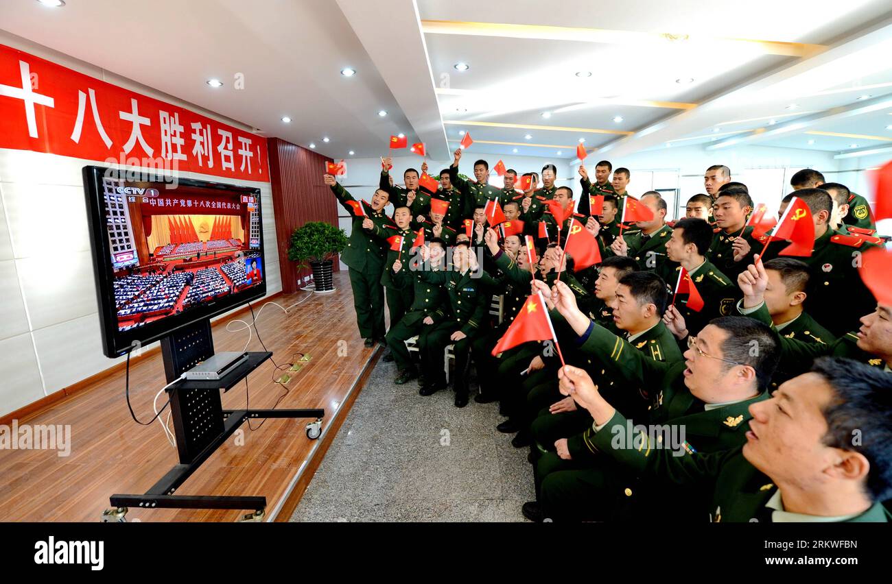 Bildnummer: 58678727  Datum: 08.11.2012  Copyright: imago/Xinhua (121108) -- QINHUANGDAO, Nov. 8, 2012 (Xinhua) -- Soldiers watch live TV report on the opening of the 18th National Congress of the Communist Party of China (CPC) in Qinhuangdao of north China s Hebei Province, Nov. 8, 2012. The 18th CPC National Congress was opened in Beijing on Thursday. (Xinhua/Yang Shiyao)(hdt) (CPC CONGRESS) CHINA-18TH CPC NATIONAL CONGRESS (CN) PUBLICATIONxNOTxINxCHN Politik Parteitag kurios xas x0x 2012 quer premiumd      58678727 Date 08 11 2012 Copyright Imago XINHUA  Qinhuangdao Nov 8 2012 XINHUA Soldie Stock Photo