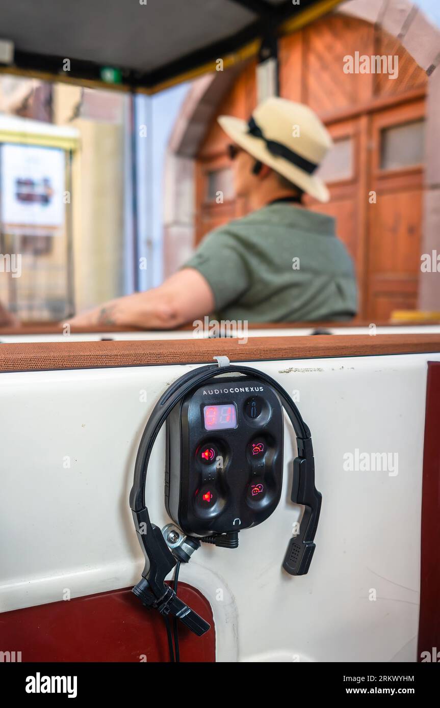 Audioconexus Commentary platform hi-res stock photography and images - Alamy