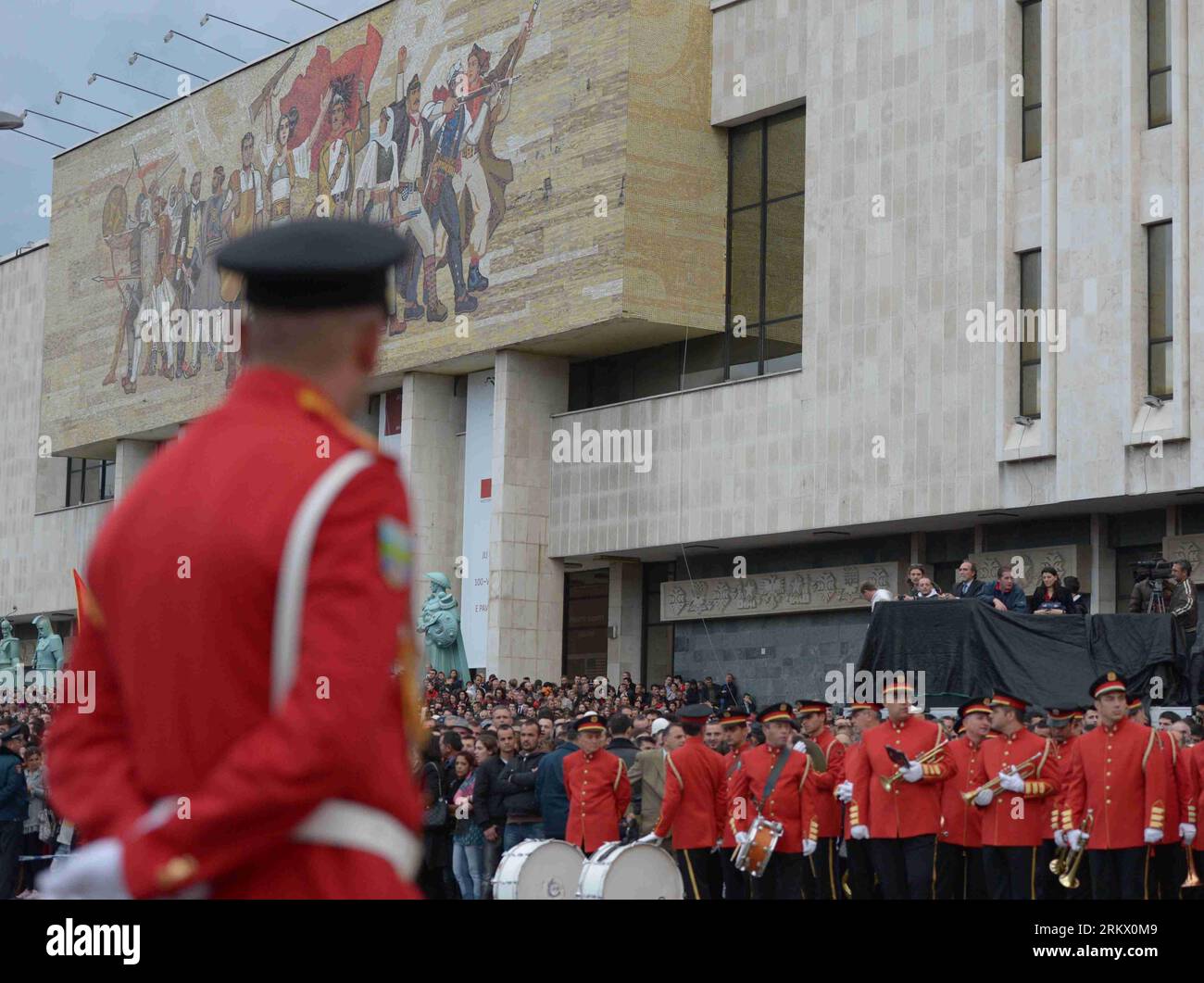 Bildnummer: 58850750  Datum: 28.11.2012  Copyright: imago/Xinhua (121129) -- TIRANA, Nov. 28, 2012 (Xinhua) -- Albanian take part in the celebration marking the country s 100th anniversary of independence, in Tirana, Albania, Nov. 28, 2012. (Xinhua/Gent Dodoveci) (rh) ALBANIA-TIRANA-INDIPENDENCE-ANNIVERSARY-CELEBRATION PUBLICATIONxNOTxINxCHN Gesellschaft Albanien Unabhaengigkeit Unabhaengigkeitstag Feiertag Jubilaeum xas x0x 2012 quer premiumd     58850750 Date 28 11 2012 Copyright Imago XINHUA  Tirana Nov 28 2012 XINHUA  Take Part in The Celebration marking The Country S 100th Anniversary of Stock Photo