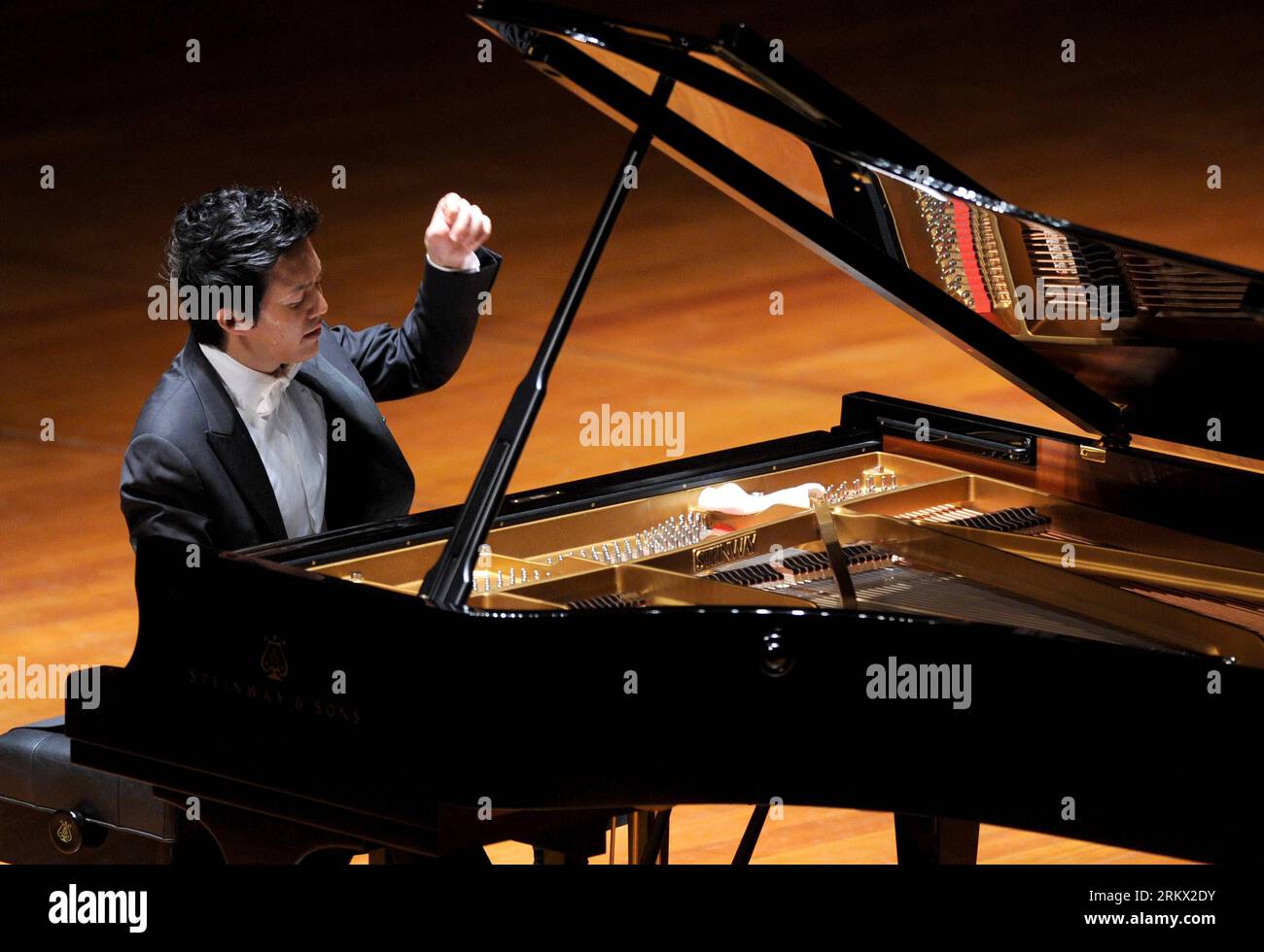 Li xiaoguang hi-res stock photography and images - Alamy