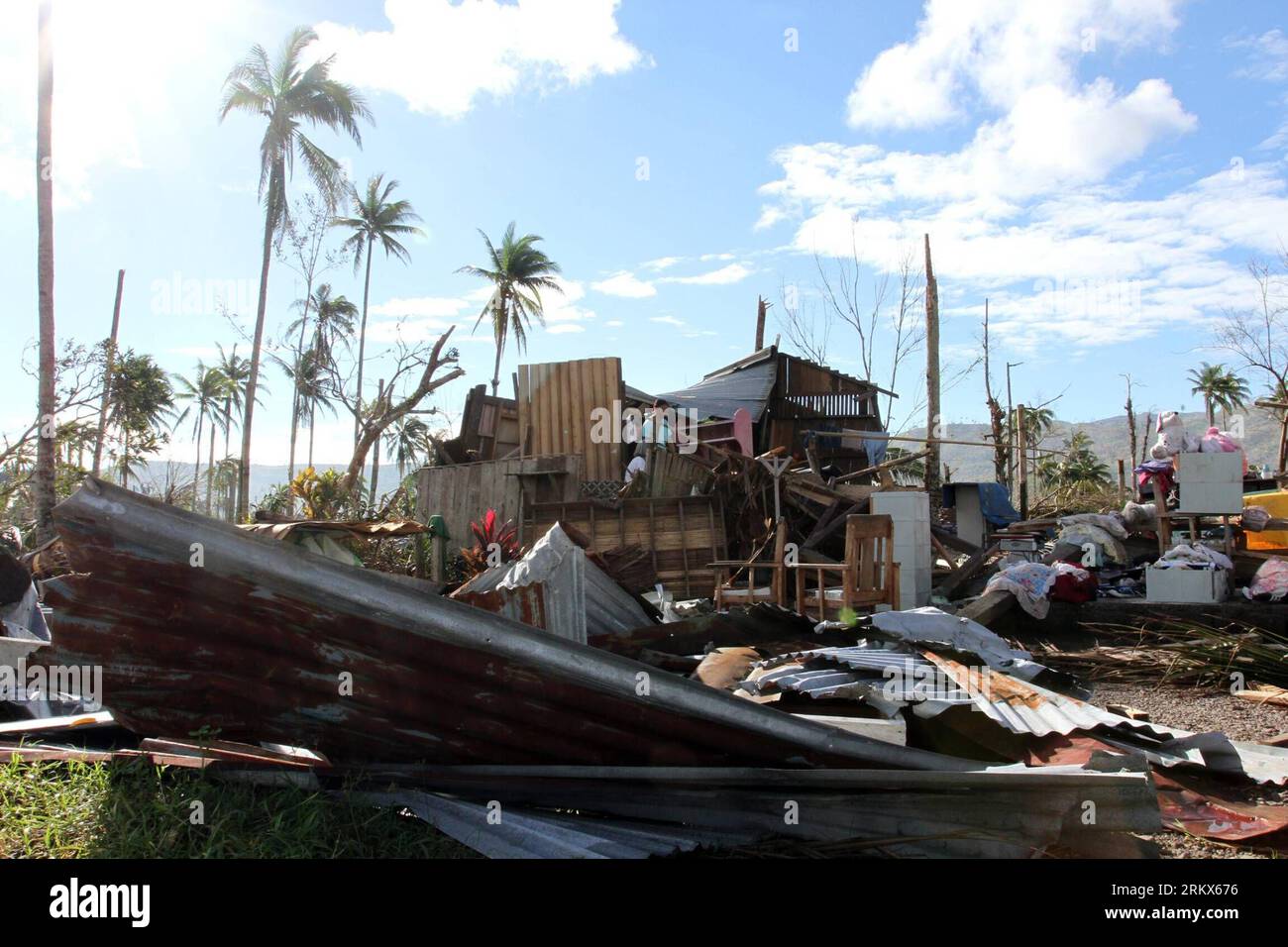 Bildnummer: 58897297  Datum: 08.12.2012  Copyright: imago/Xinhua (121208) -- DAVAO ORIENTAL, Dec. 8, 2012 (Xinhua) -- Picture taken on Dec. 8, 2012 shows a destroyed house in Davao Oriental province, the Philippines. Philippine President Benigno S. Aquino III has declared a state of national calamity following the devastation brought by Typhoon Bopha (local name Pablo) in Southern Philippines, a senior government official said Saturday. The latest data released on Saturday by the National Disaster Risk Reduction and Management Council (NDRRMC) showed that death toll hit 456, while 533 were sti Stock Photo
