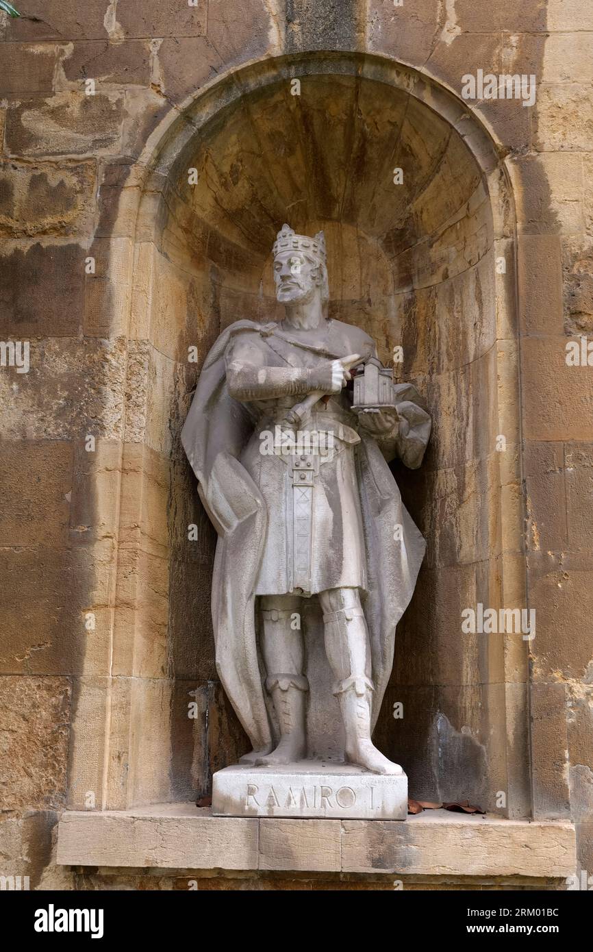 Statue of Ramiro I,Jardín de los Reyes, Oviedo, Asturias,Spain,Europe ...