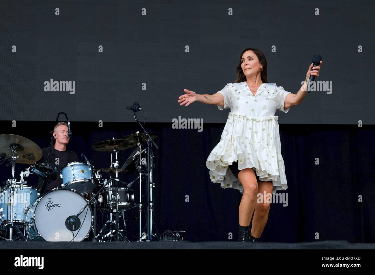 Portsmouth, UK. 26th Aug, 2023. Paul Mason drummer, and Australian singer-songwriter and actor Natalie Jane Imbruglia performing live onstage at Victorious Festival. Credit: SOPA Images Limited/Alamy Live News Stock Photo