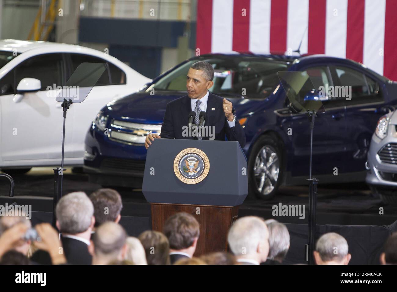 Bildnummer: 59359371  Datum: 15.03.2013  Copyright: imago/Xinhua (130315) -- CHICAGO, March 15, 2013 (Xinhua) -- U.S. President Barack Obama remarks on the topic of energy policies at the Argonne National Laboratory outside Chicago, the United States, on March 15, 2013. Obama announced that he would ask the Congress to create an energy security trust to fund research into alternatives to gasoline. (Xinhua/Stacie Scott) U.S.-CHICAGO-OBAMA-ENERGY PUBLICATIONxNOTxINxCHN People Politik USA Energiepolitik Rede premiumd x0x xmb 2013 quer      59359371 Date 15 03 2013 Copyright Imago XINHUA  Chicago Stock Photo