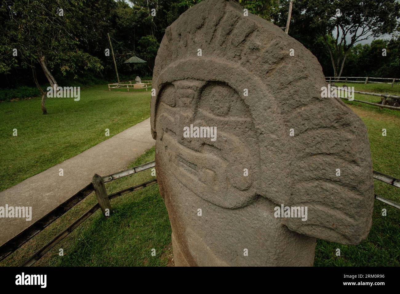 Bildnummer: 59465643  Datum: 31.03.2013  Copyright: imago/Xinhua An sculpture is showed at San Agustin Archaeological Park in Huila, Colombia, on March 31, 2013. San Agustin Archaeological Park is located in the southern Colombian Department of Huila, which will celebrate its centenary and being denominated as World Cultural Heritage in 1995 by United Nations Educational, Scientific and Cultural Organization (UNESCO) this year. (Xinhua/Jhon Paz) (rh) (sp) (dtf) COLOMBIA-HUILA-SAN AGUSTIN ARCHAEOLOGICAL PARK PUBLICATIONxNOTxINxCHN Gesellschaft x0x xub 2013 quer     59465643 Date 31 03 2013 Copy Stock Photo