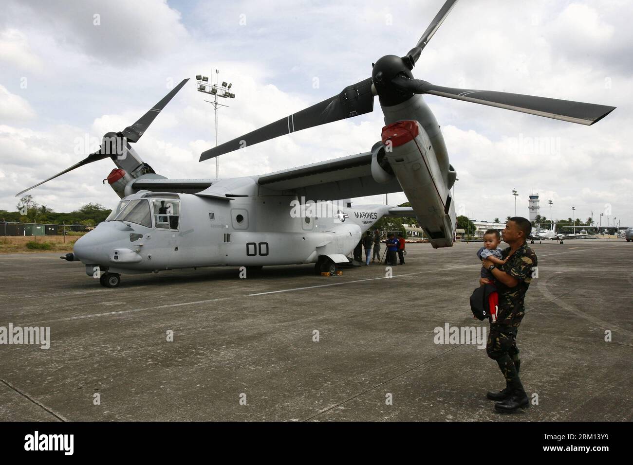 U s soldier from joint hi-res stock photography and images - Alamy