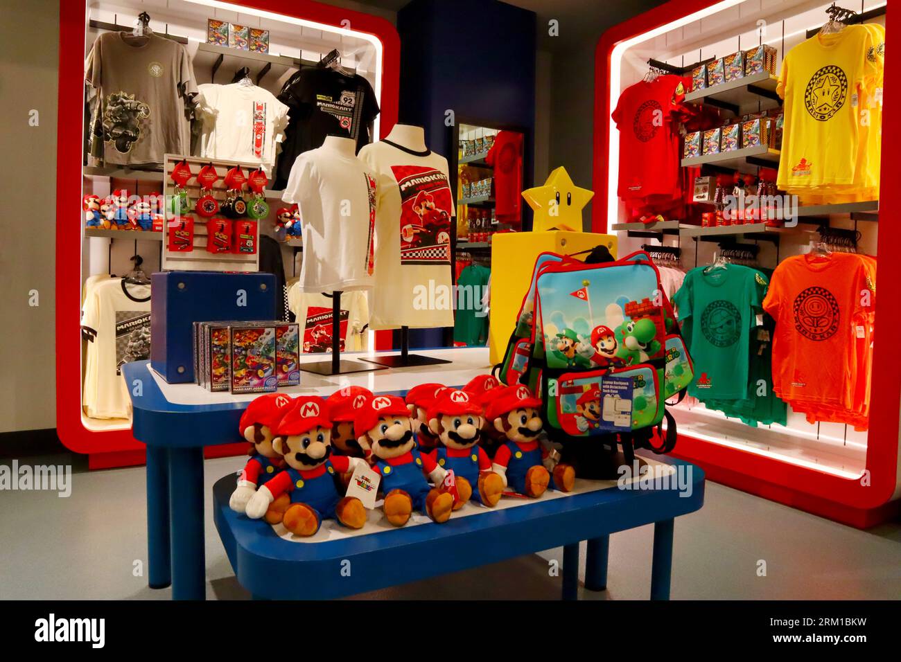 Nintendo world new york hi-res stock photography and images - Alamy