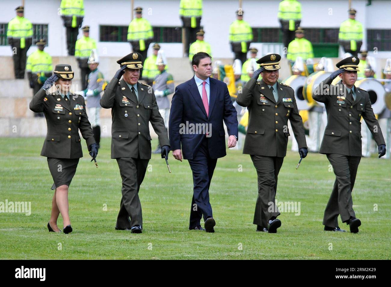 Bildnummer: 59855258  Datum: 18.06.2013  Copyright: imago/Xinhua BOGOTA, June 18, 2013 - Image provided by the Ministry of Defense of Colombia shows Colombian Minister of Defense Juan Carlos Pinzon (C), heading the Promotion Ceremony for 227 Officers of the National Police, at the Cadet School Francisco de Paula Santander in Bogota, capital of Colombia, on June 18, 2013. Juan Carlos Pinzon promoted 227 officers of the police to the ranks of liutenant, captain, major, lieutenat colonel and colonel, during the ceremony held in Bogota on Tuesday. (Xinhua/Defense Ministry) COLOMBIA-BOGOTA-MILITARY Stock Photo