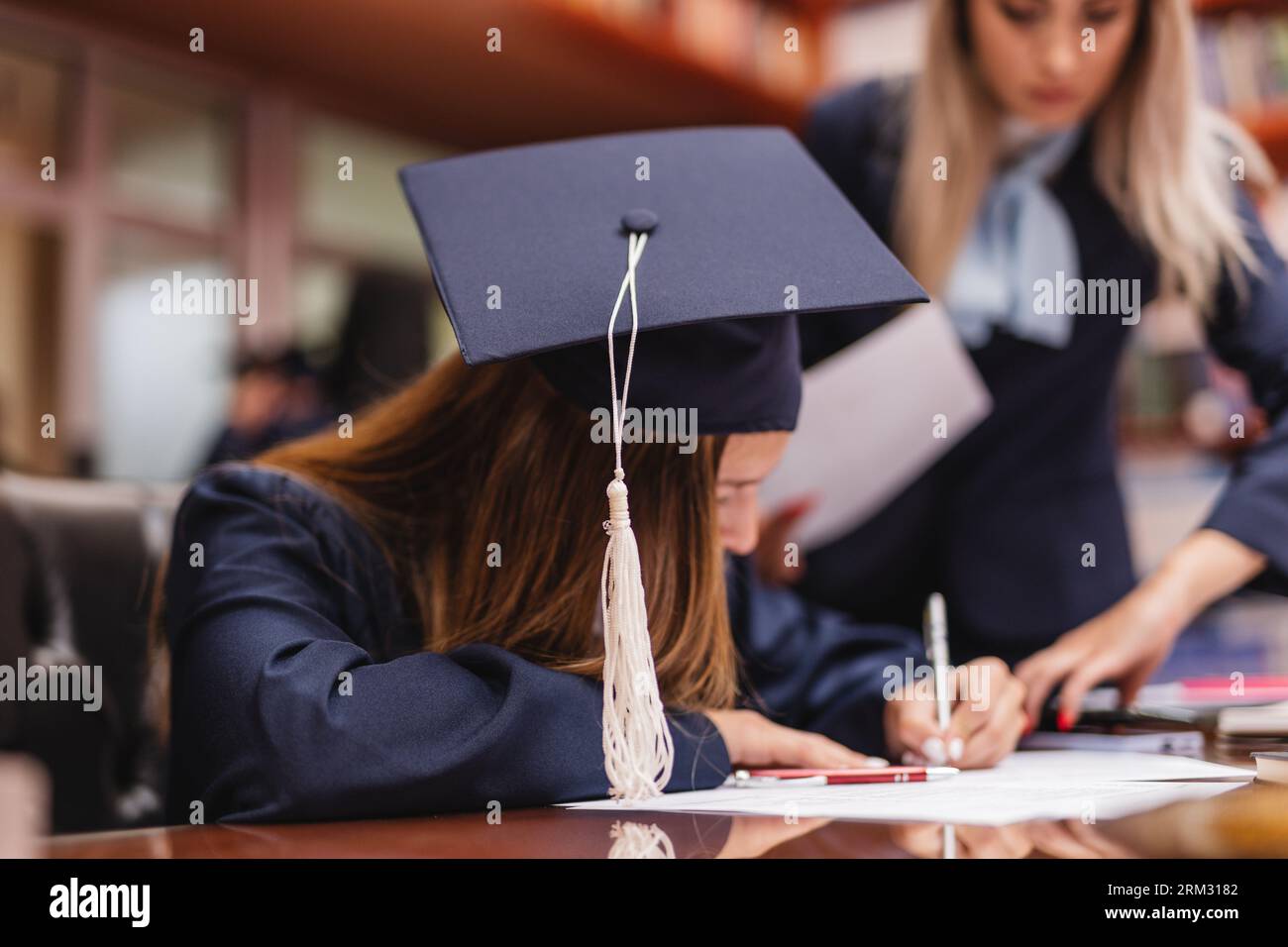 Graduating form hi-res stock photography and images - Alamy