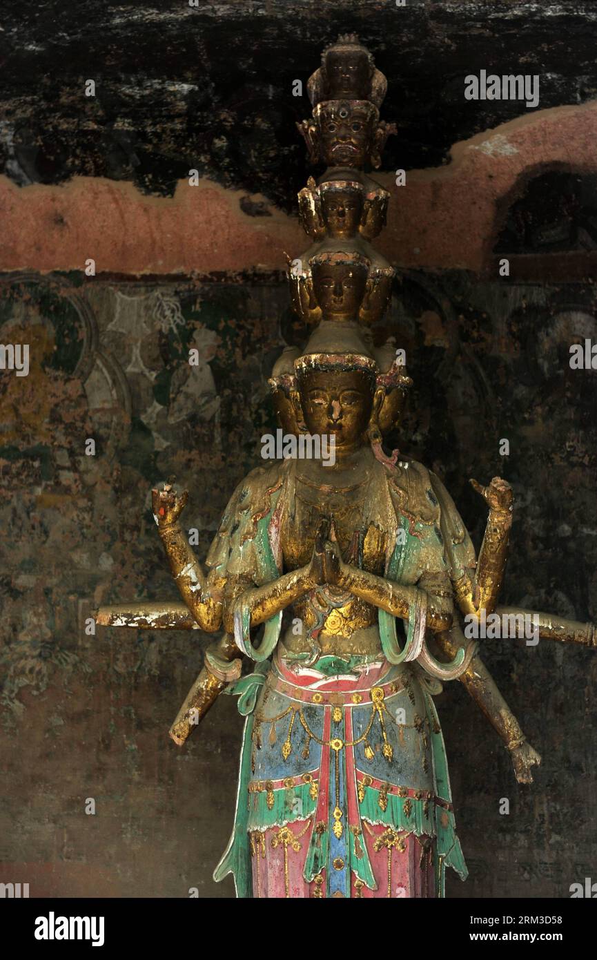Bildnummer: 60144154  Datum: 17.07.2013  Copyright: imago/Xinhua YONGJING, July 17, 2013 (Xinhua) -- A Buddhist statue is seen at the Bingling Temple Grottoes in Yongjing County, northwest China s Gansu Province, July 17, 2013. Listed as part of the ancient Silk Road for the World Heritage candidate, the grottoes will be reviewed by experts from U.N. Educational, Scientific and Cultural Organization after renovation of a giant Buddha statue dating back more than 1,000 years to the Tang Dynasty was completed lately. Bingling Temple Grottoes, filled with Buddhist statues, stupas and murals, were Stock Photo