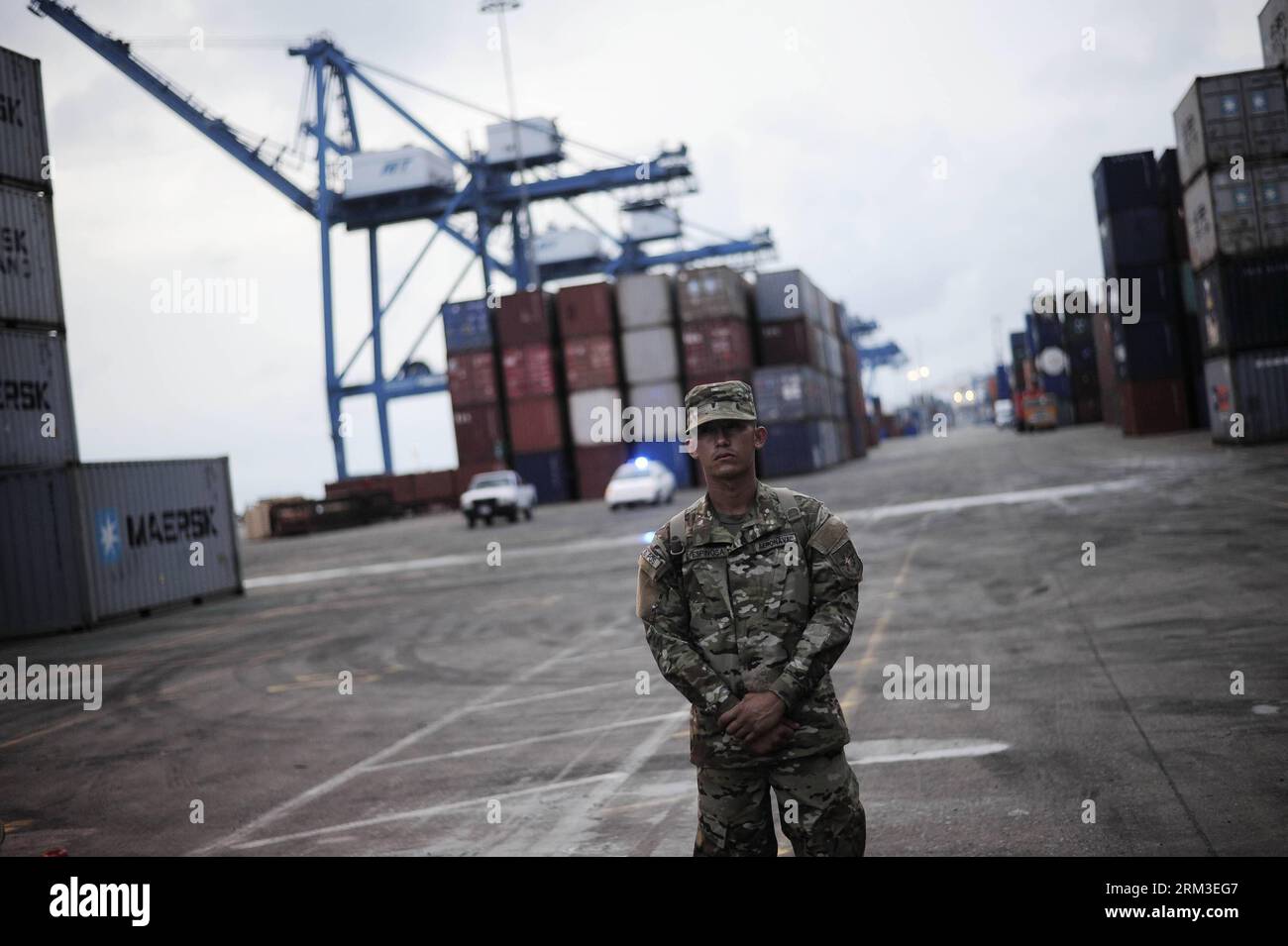 Police Container Terminal Bildnummer: 60161819 Datum: 19.07.2013 Copyright: imago/Xinhua COLON ...