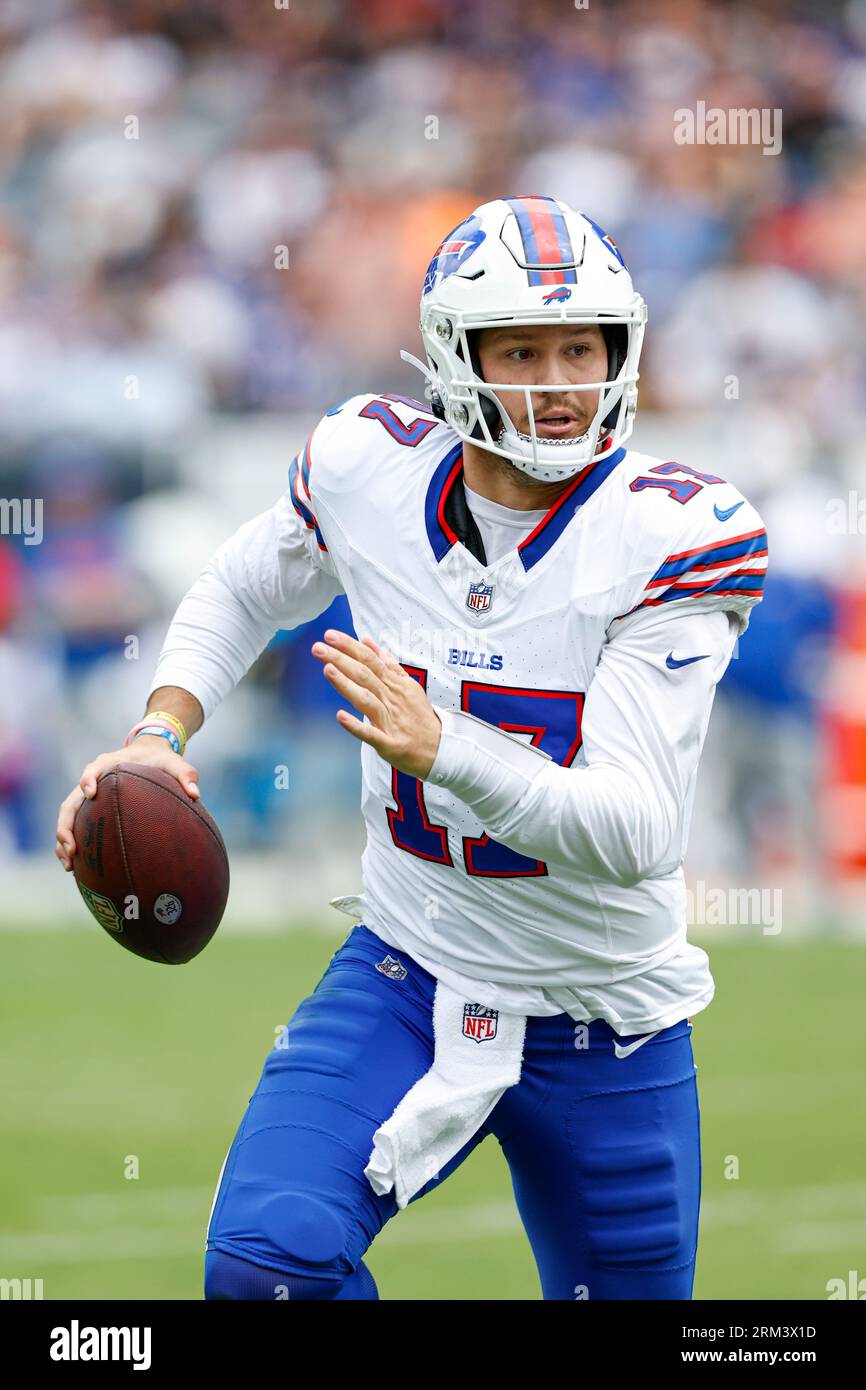 Buffalo Bills quarterback Josh Allen (17) runs with the ball against the Chicago  Bears during the